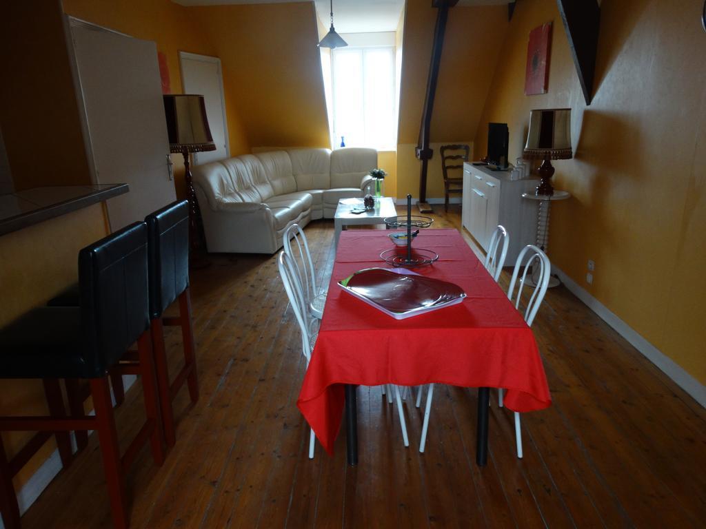 Apartamento La Bagatelle Pontorson Habitación foto