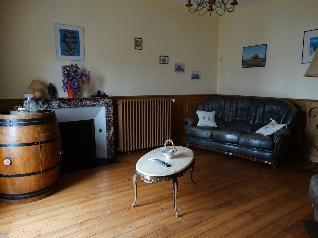 Apartamento La Bagatelle Pontorson Exterior foto